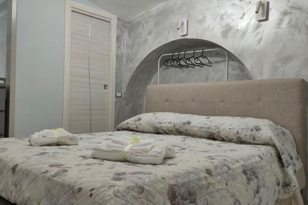 Appartement Il Duomo A Due Passi à Naples Extérieur photo