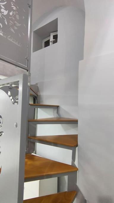 Appartement Il Duomo A Due Passi à Naples Extérieur photo