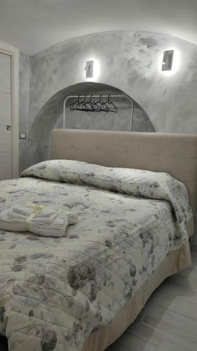 Appartement Il Duomo A Due Passi à Naples Extérieur photo