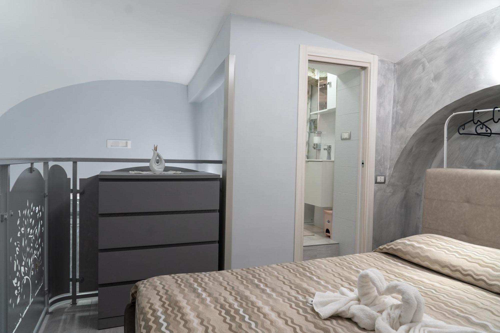 Appartement Il Duomo A Due Passi à Naples Extérieur photo
